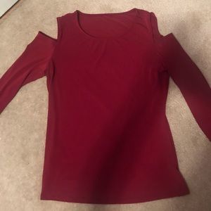 Red Long Sleeve Top w Shoulder-cutouts